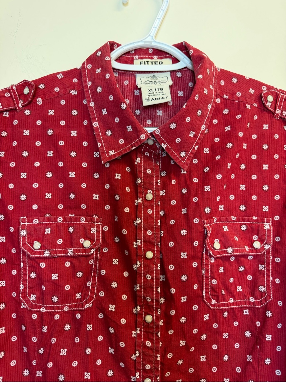 Ariat Women Bandana Fitted Red White Button Long Sleeve Western Shirt - Picture 3 of 13